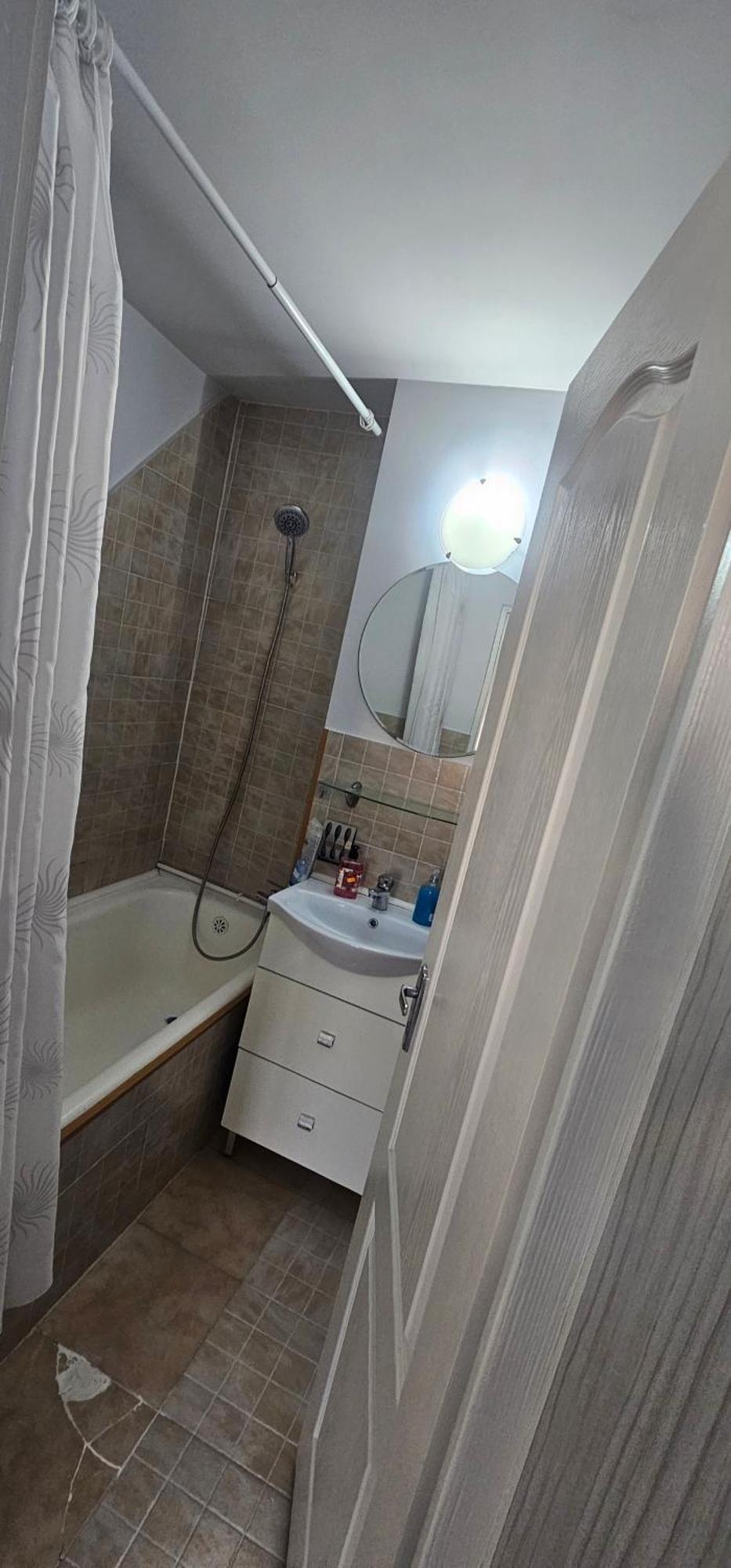 Apartamento Garsoniera Regim Dni Petroşani Exterior foto